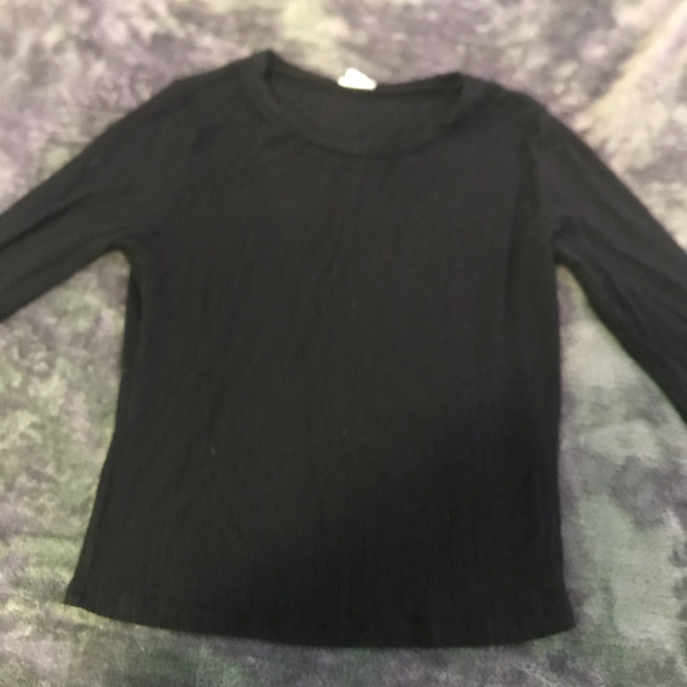 black long sleeve tight shirt